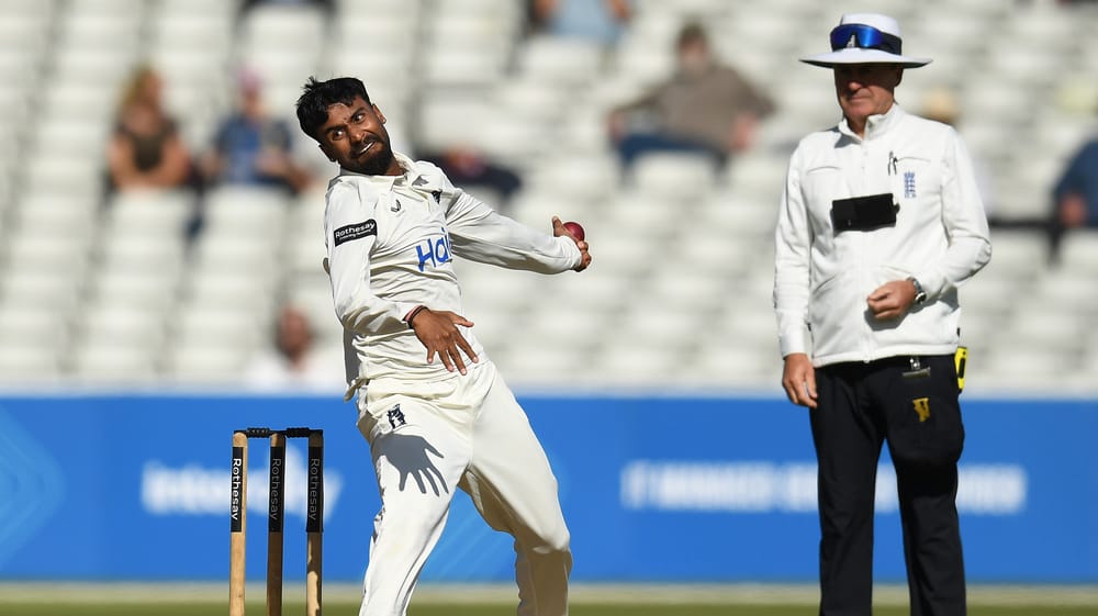 BIRMINGHAM, ENGLAND - SEPTEMBER 26: Manav Suthar of Warwickshire bowls during the Rothesay County Championship Division 1 match between Warwickshire and Leicestershire at Edgbaston on September 26, 2026 in Birmingham, England. (Photo by Philip Brown/Getty Images)