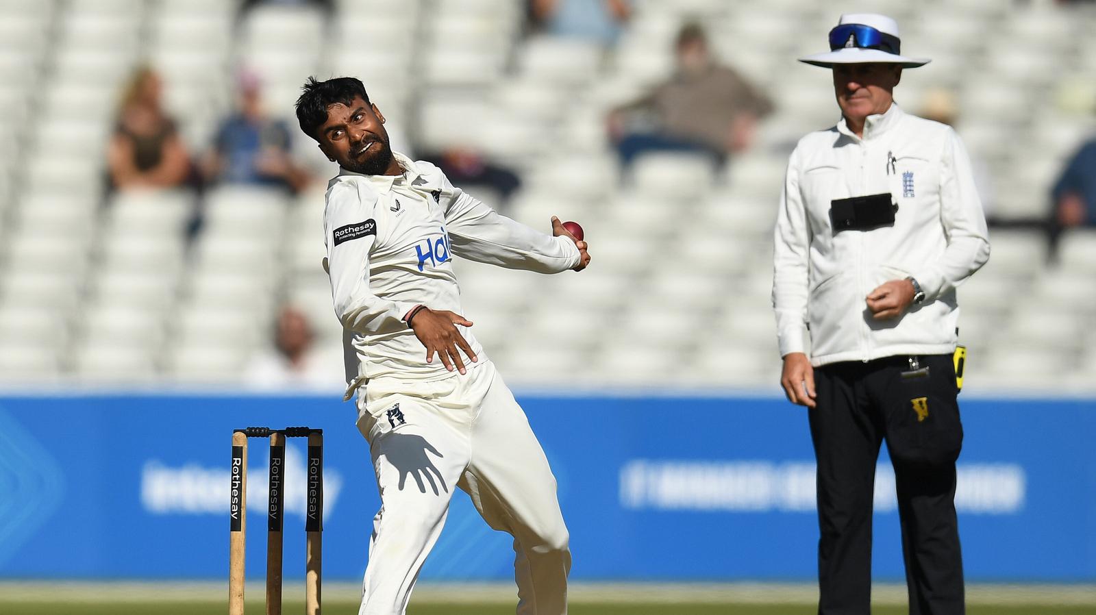 BIRMINGHAM, ENGLAND - SEPTEMBER 26: Manav Suthar of Warwickshire bowls during the Rothesay County Championship Division 1 match between Warwickshire and Leicestershire at Edgbaston on September 26, 2026 in Birmingham, England. (Photo by Philip Brown/Getty Images)